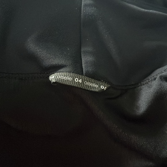 Oiselle roga shorts - Picture 3 of 4